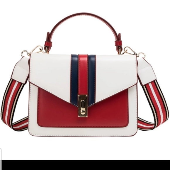 Cute luxury design shoulder/crossbody purse - Picture 1 of 5